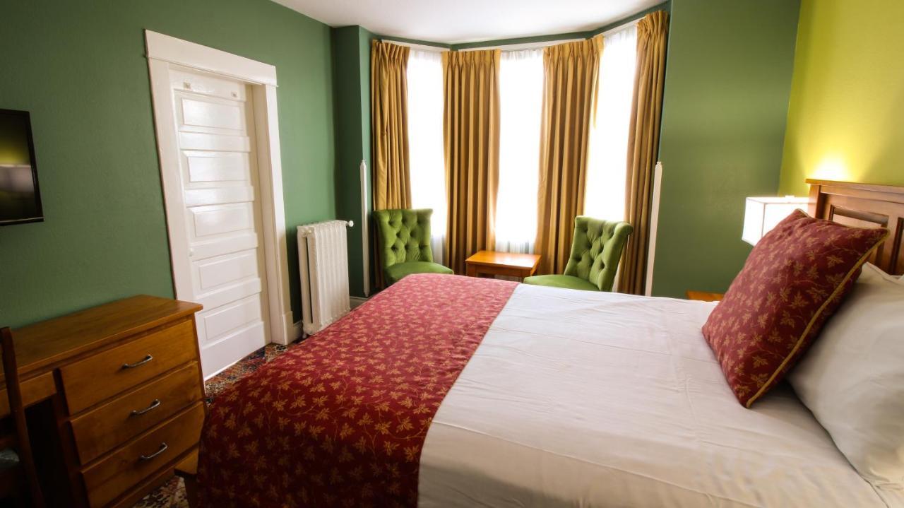 James Bay Inn Hotel, Suites & Cottage Victoria Dış mekan fotoğraf