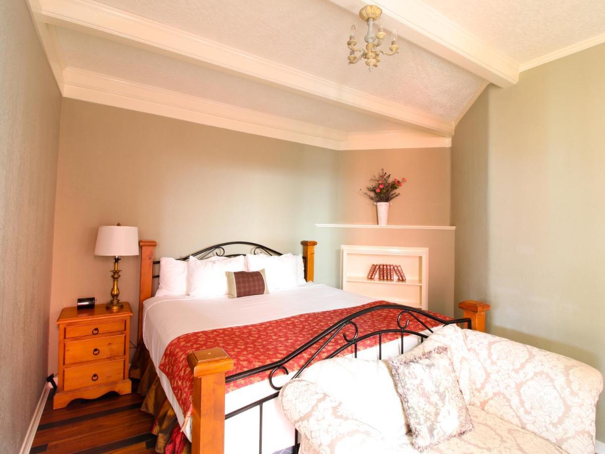 James Bay Inn Hotel, Suites & Cottage Victoria Dış mekan fotoğraf